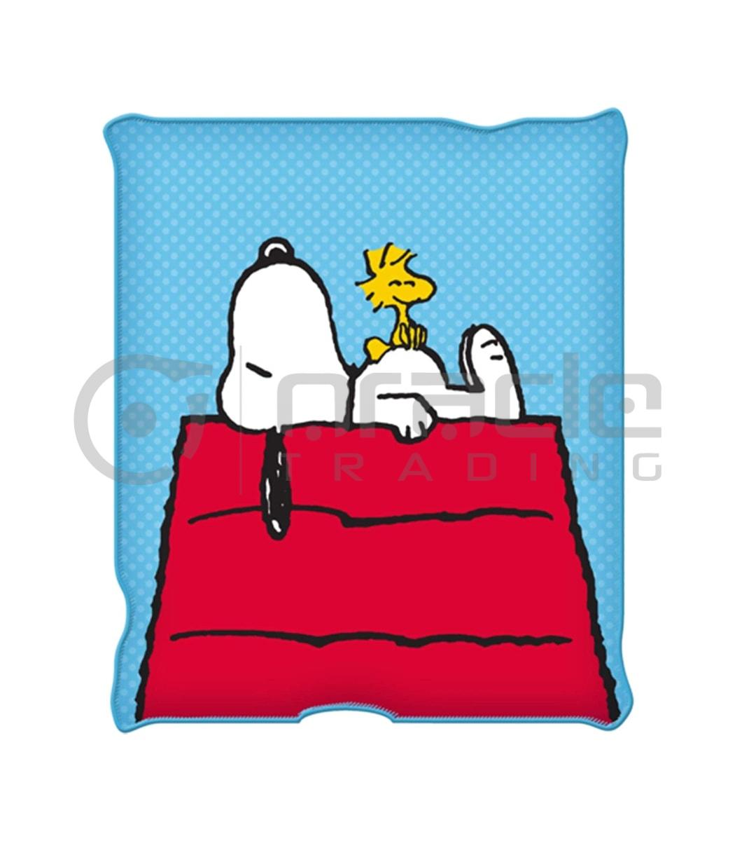 Peanuts Fleece Blanket - Snoopy's House